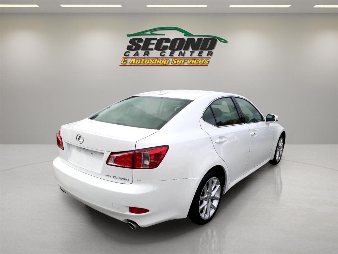 Lexus IS 250 4dr Sport Sdn Auto AWD 2012