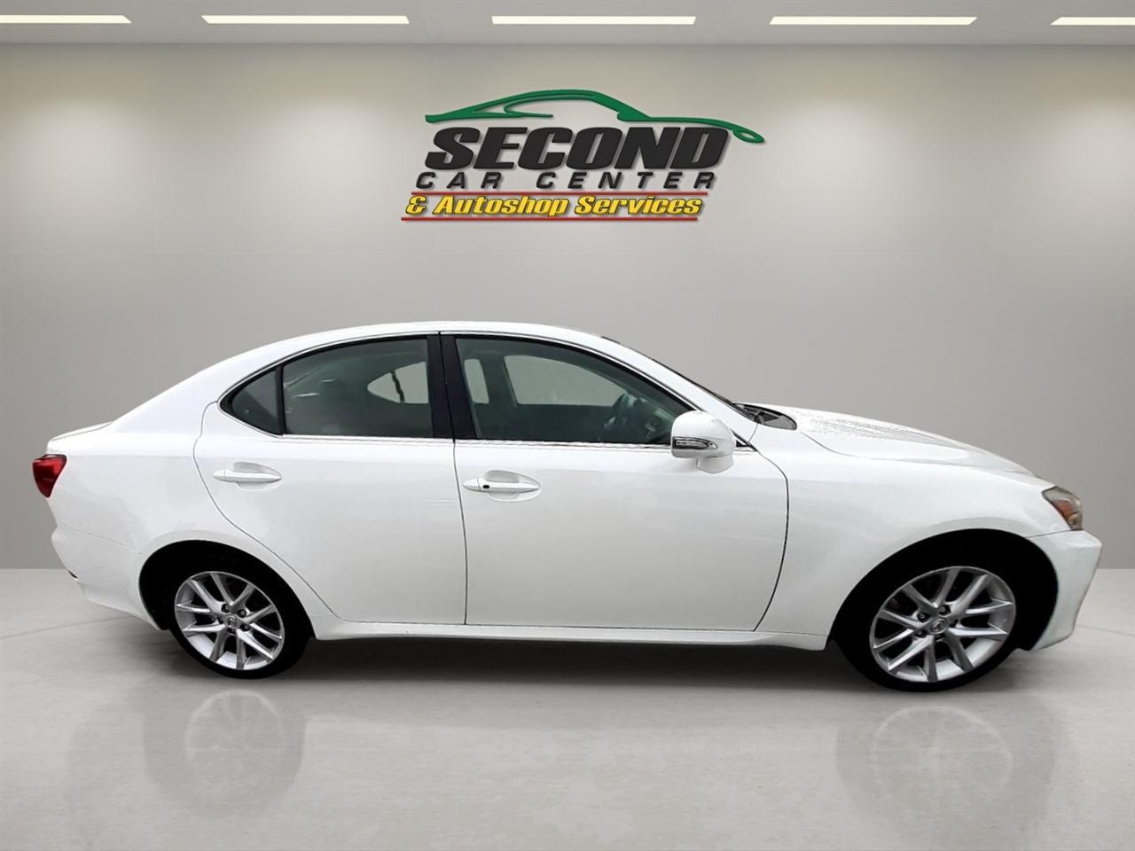 Lexus IS 250 4dr Sport Sdn Auto AWD 2012
