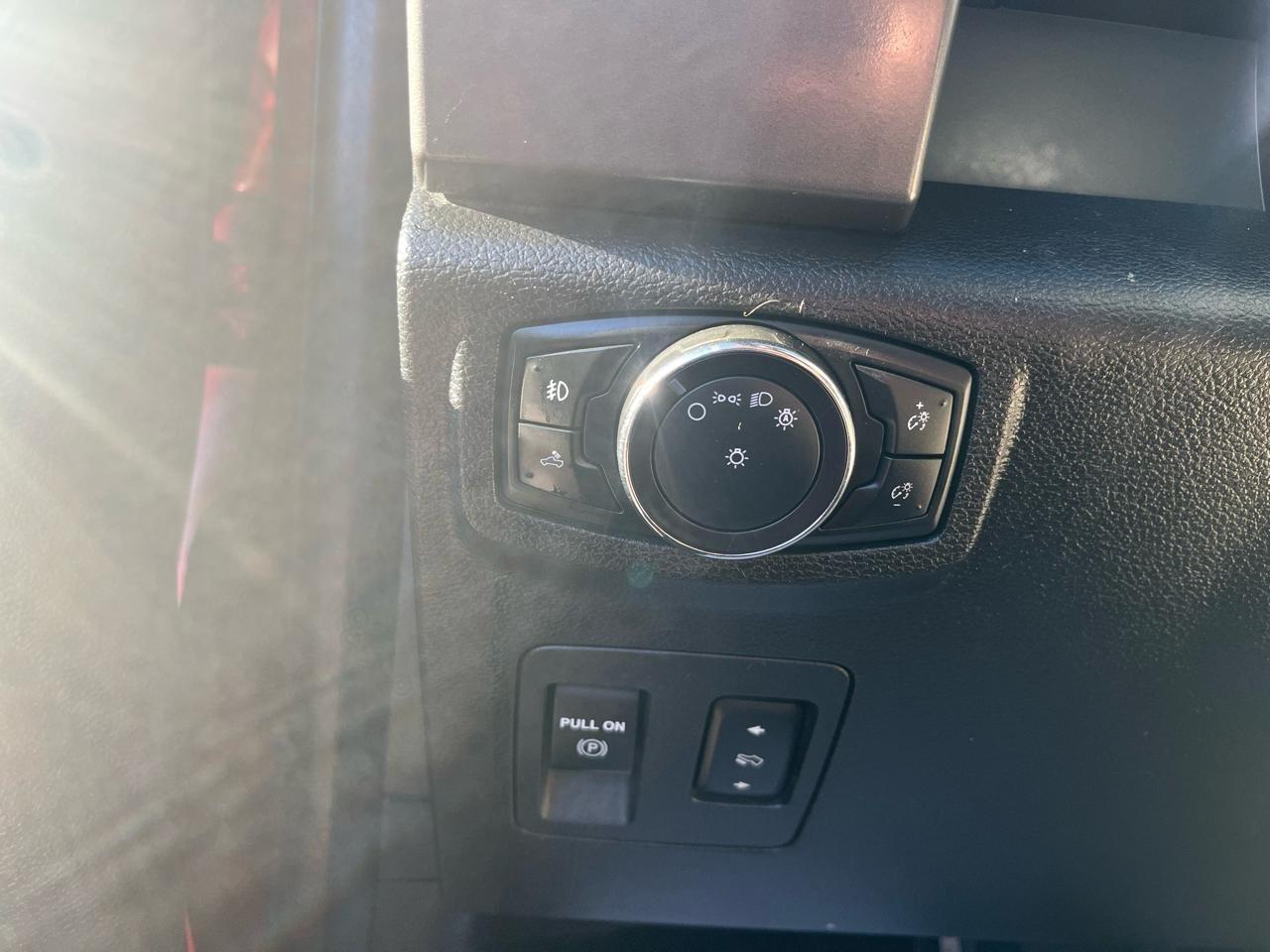 Ford F-150 XLT 4WD 2018