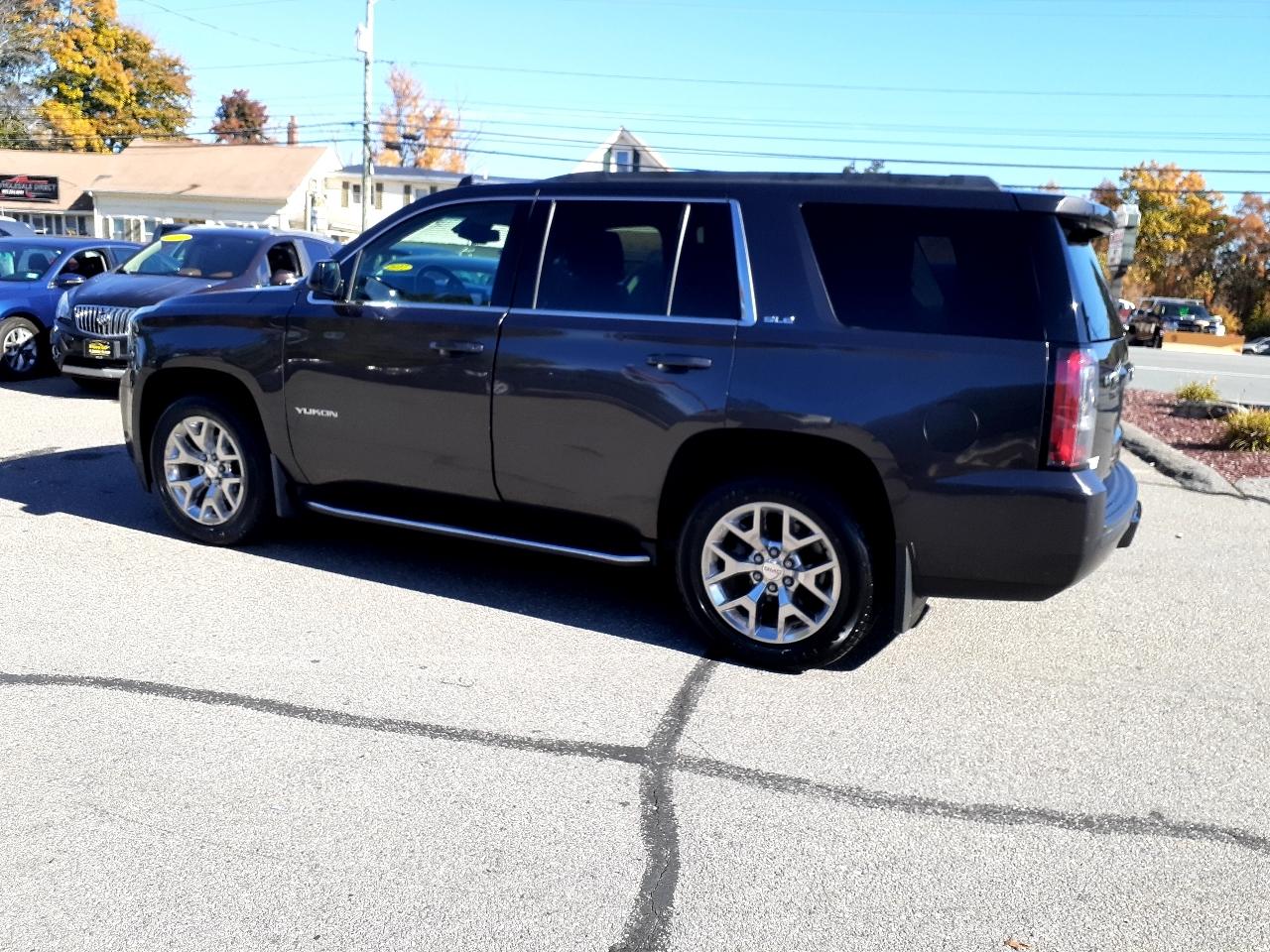 GMC Yukon 4WD 4dr SLE 2018