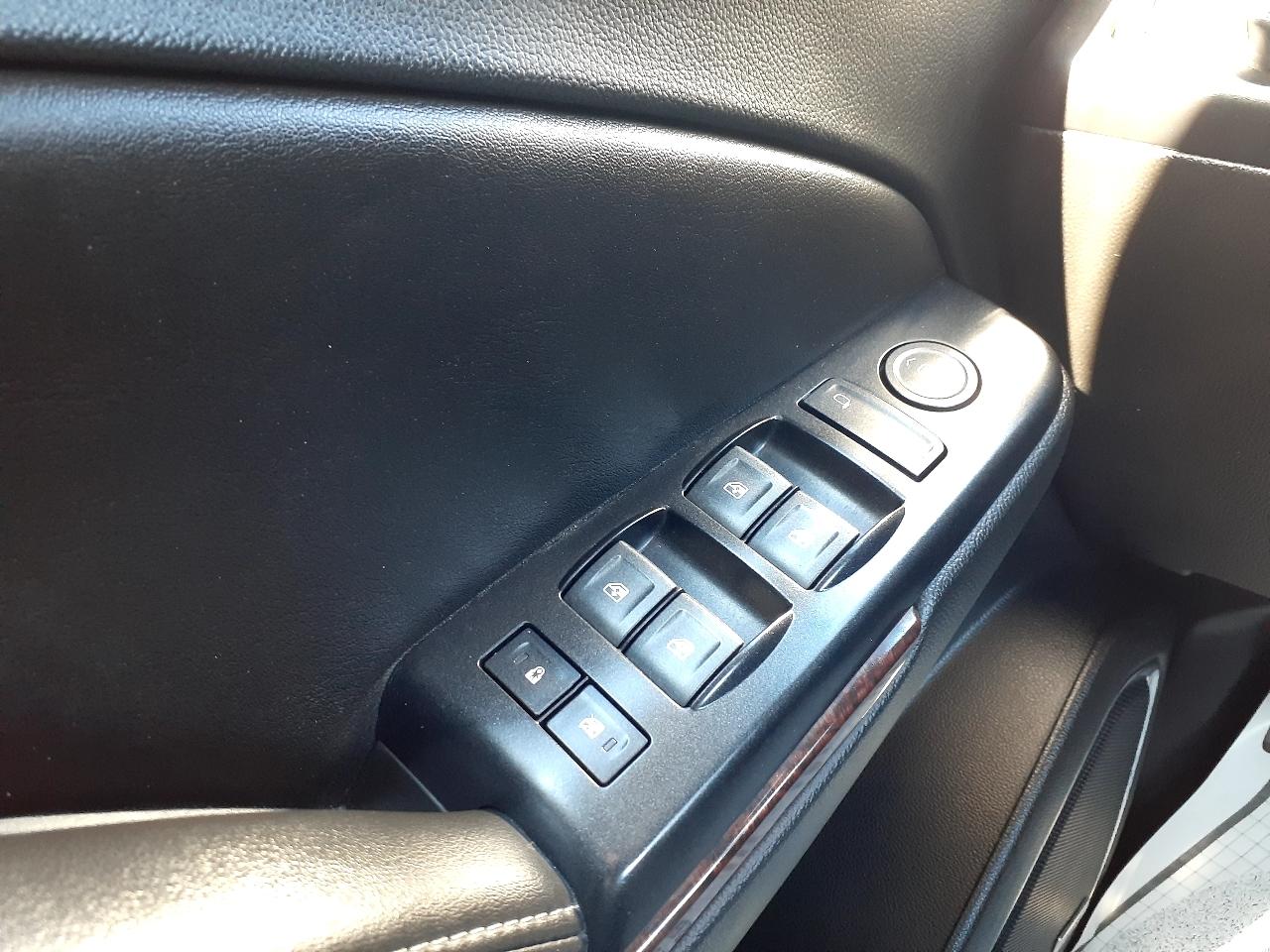 GMC Yukon 4WD 4dr SLE 2018