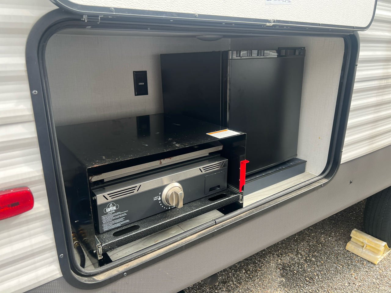 Avenger Travel Trailer  2024