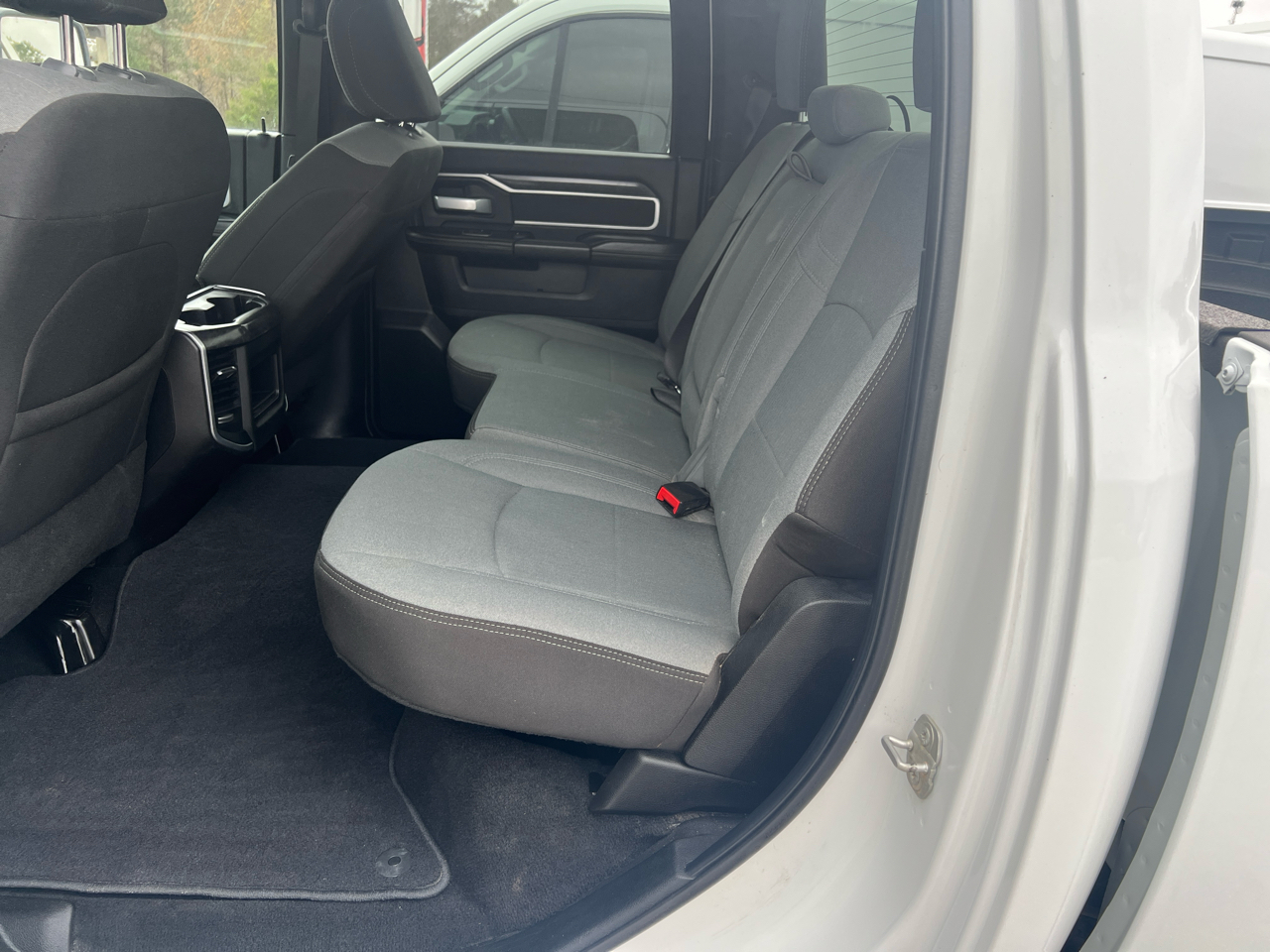 RAM 2500 Big Horn 4x4 Crew Cab 6'4" Box 2024