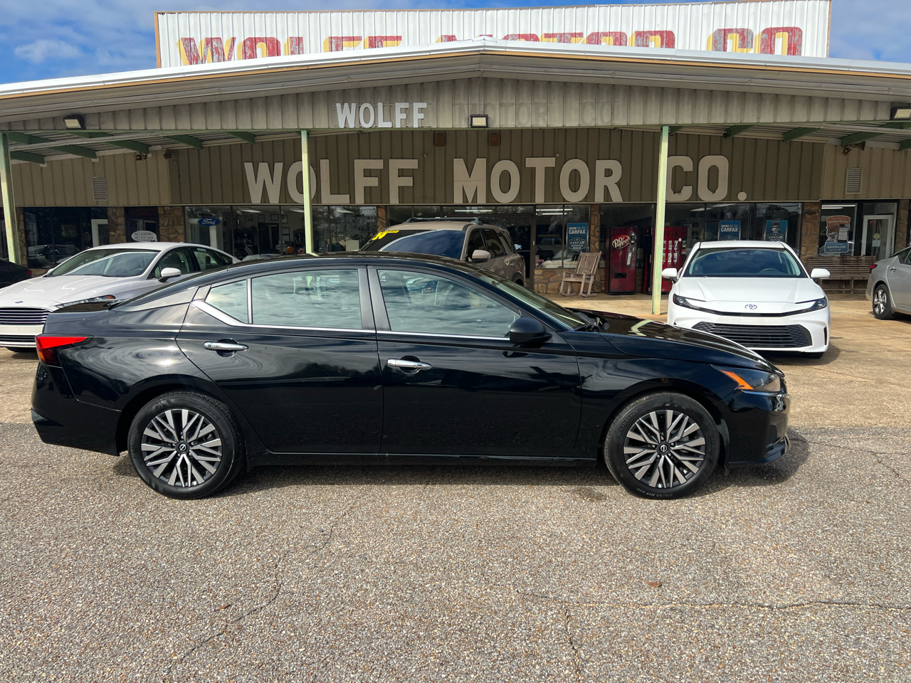 Nissan Altima 2.5 SV Sedan 2024