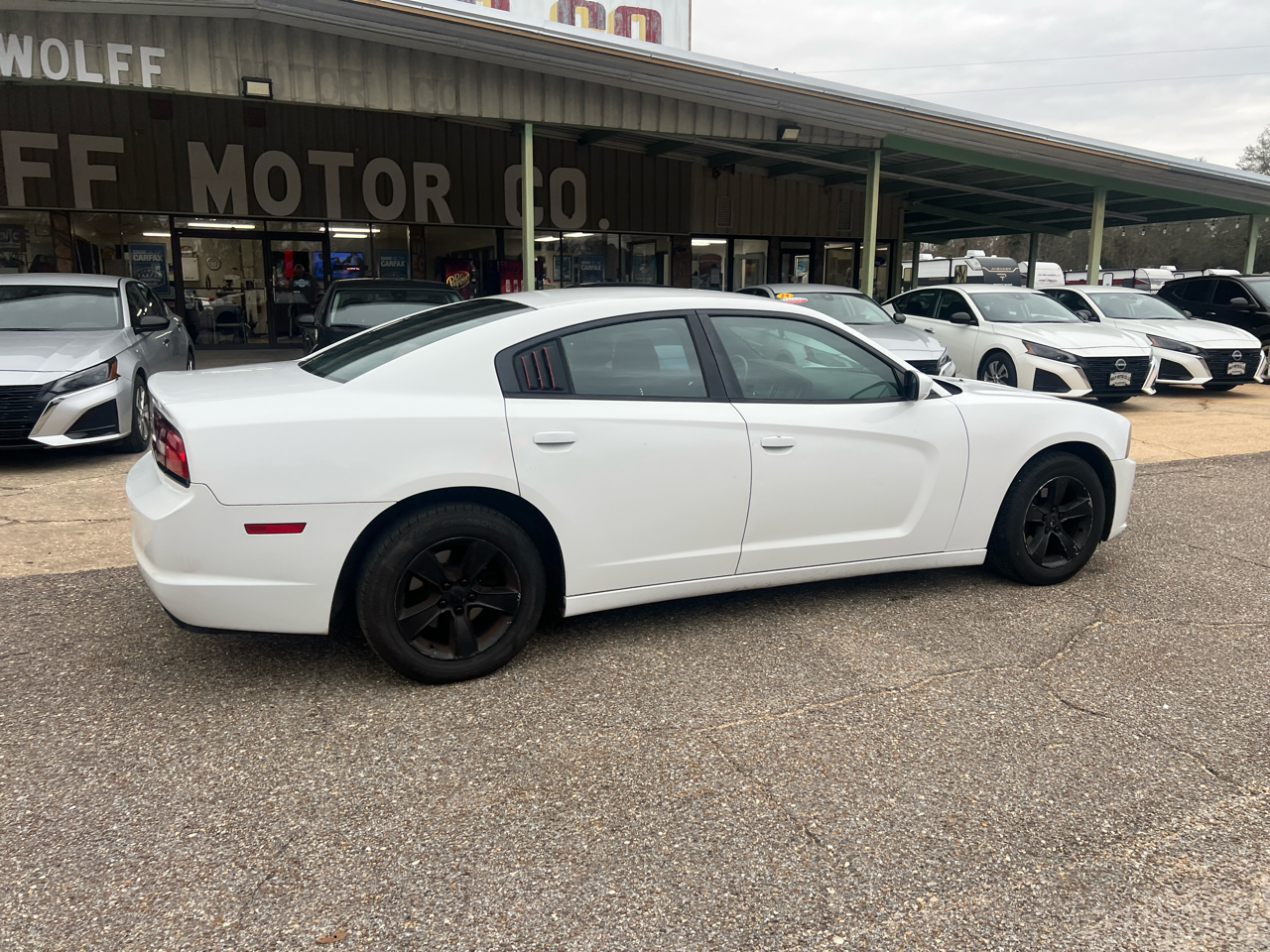 Dodge Charger 4dr Sdn SE RWD 2011