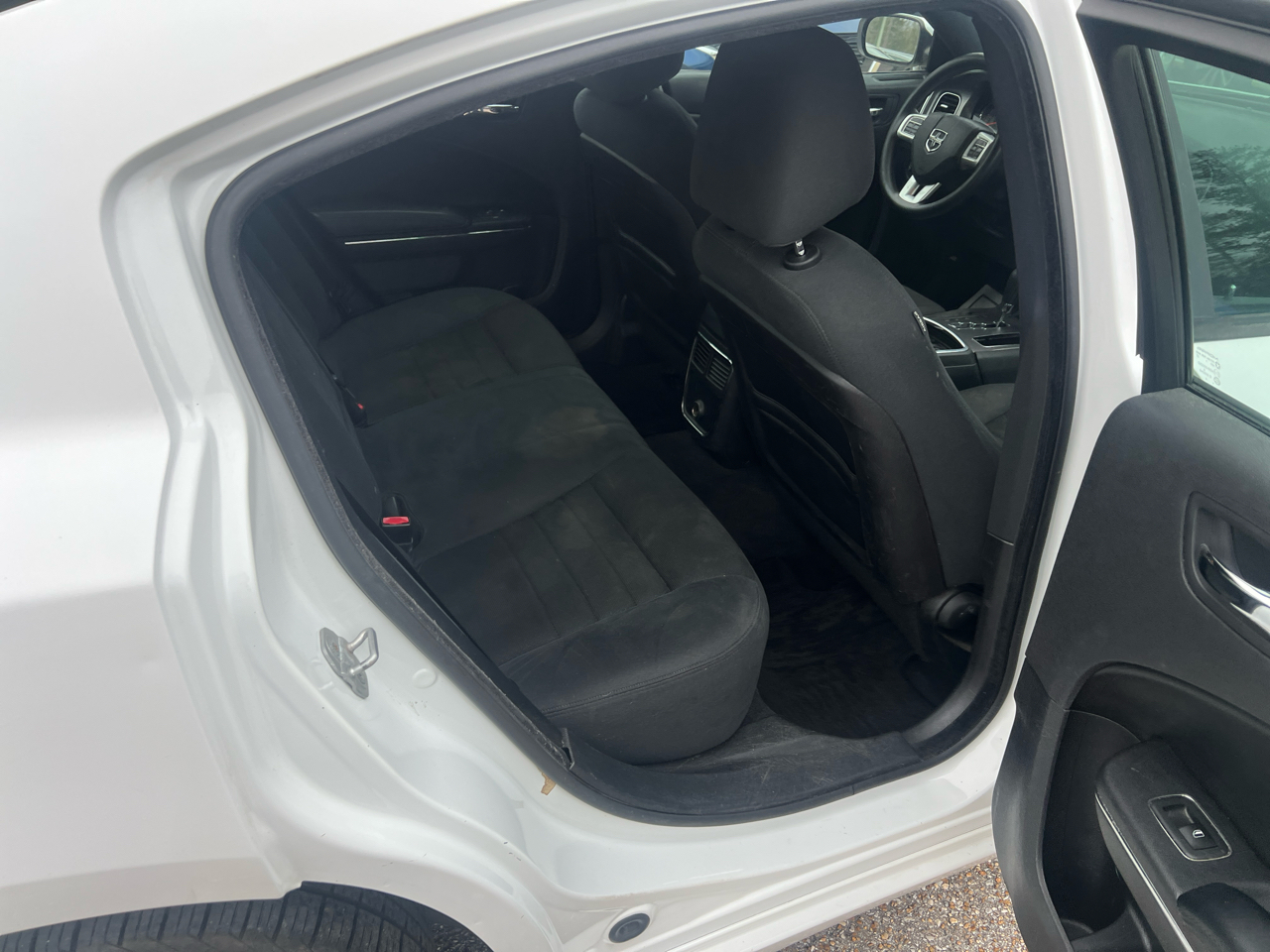 Dodge Charger 4dr Sdn SE RWD 2011