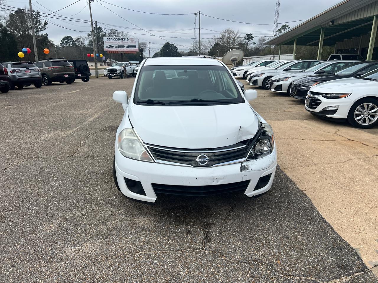 Nissan Versa 5dr HB Auto 1.8 S 2012
