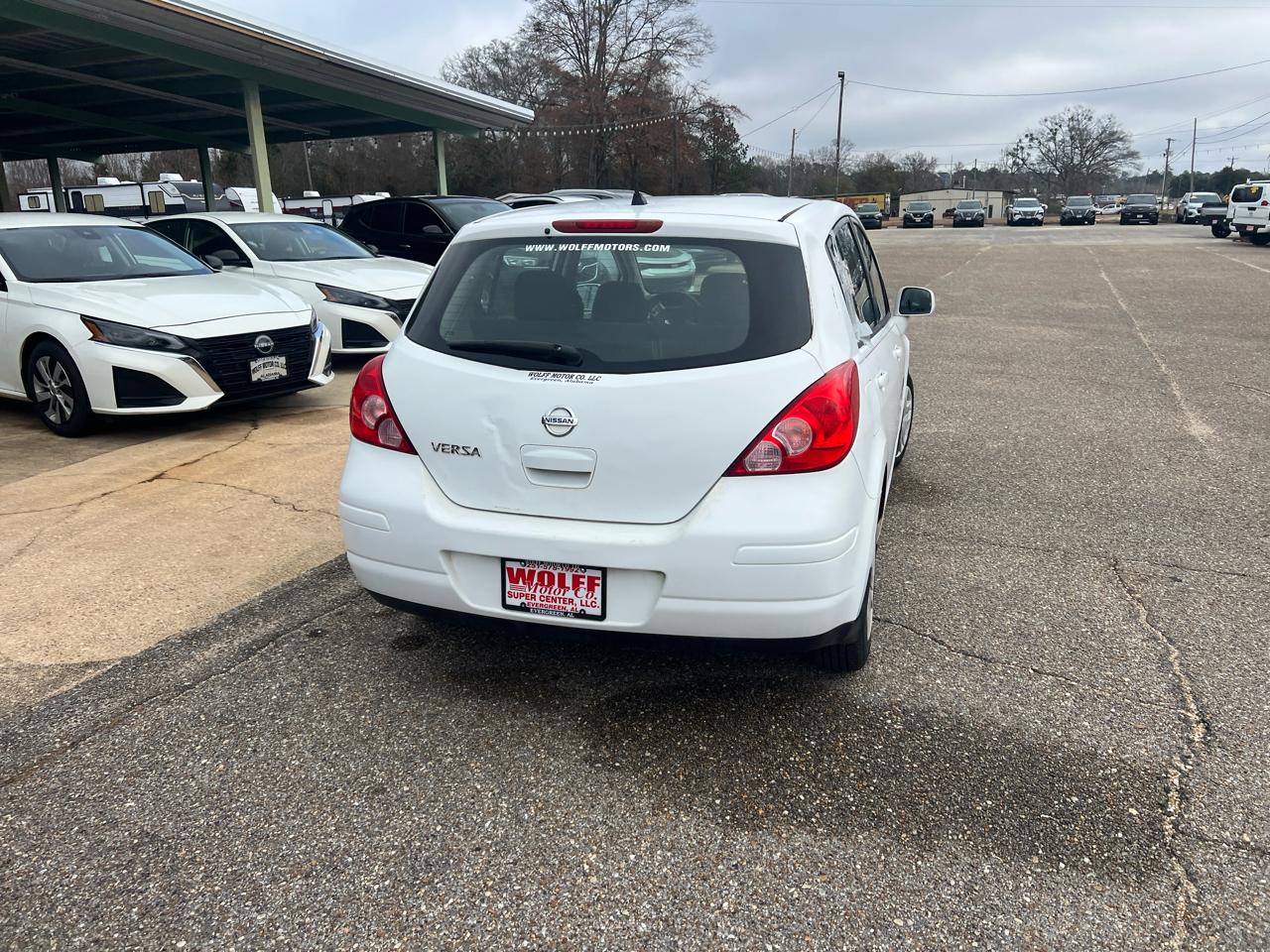 Nissan Versa 5dr HB Auto 1.8 S 2012