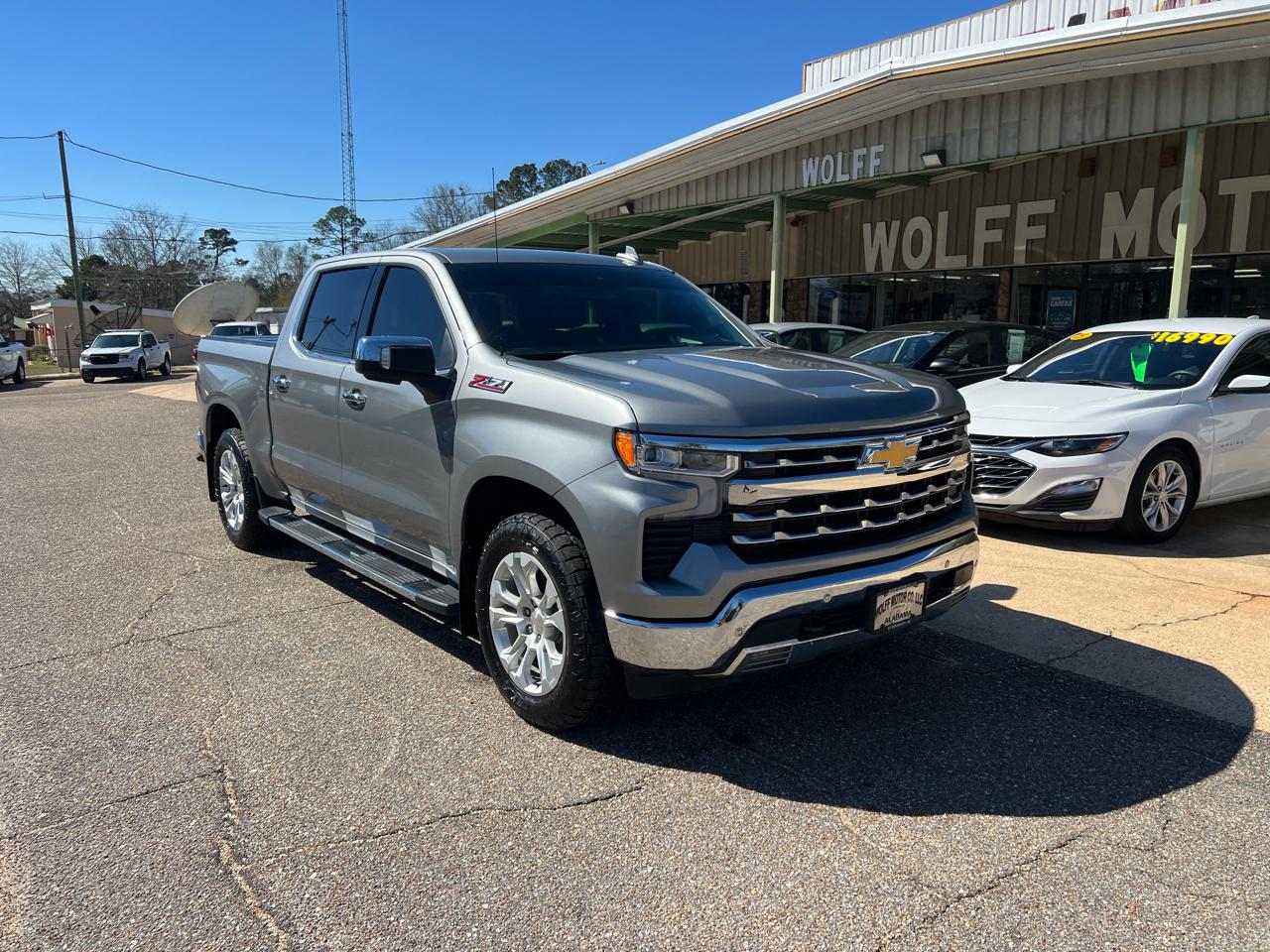 Chevrolet Silverado 1500 4WD Crew Cab 147" LTZ 2023