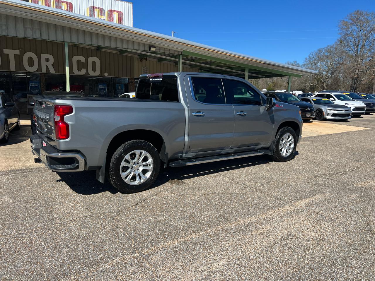 Chevrolet Silverado 1500 4WD Crew Cab 147" LTZ 2023