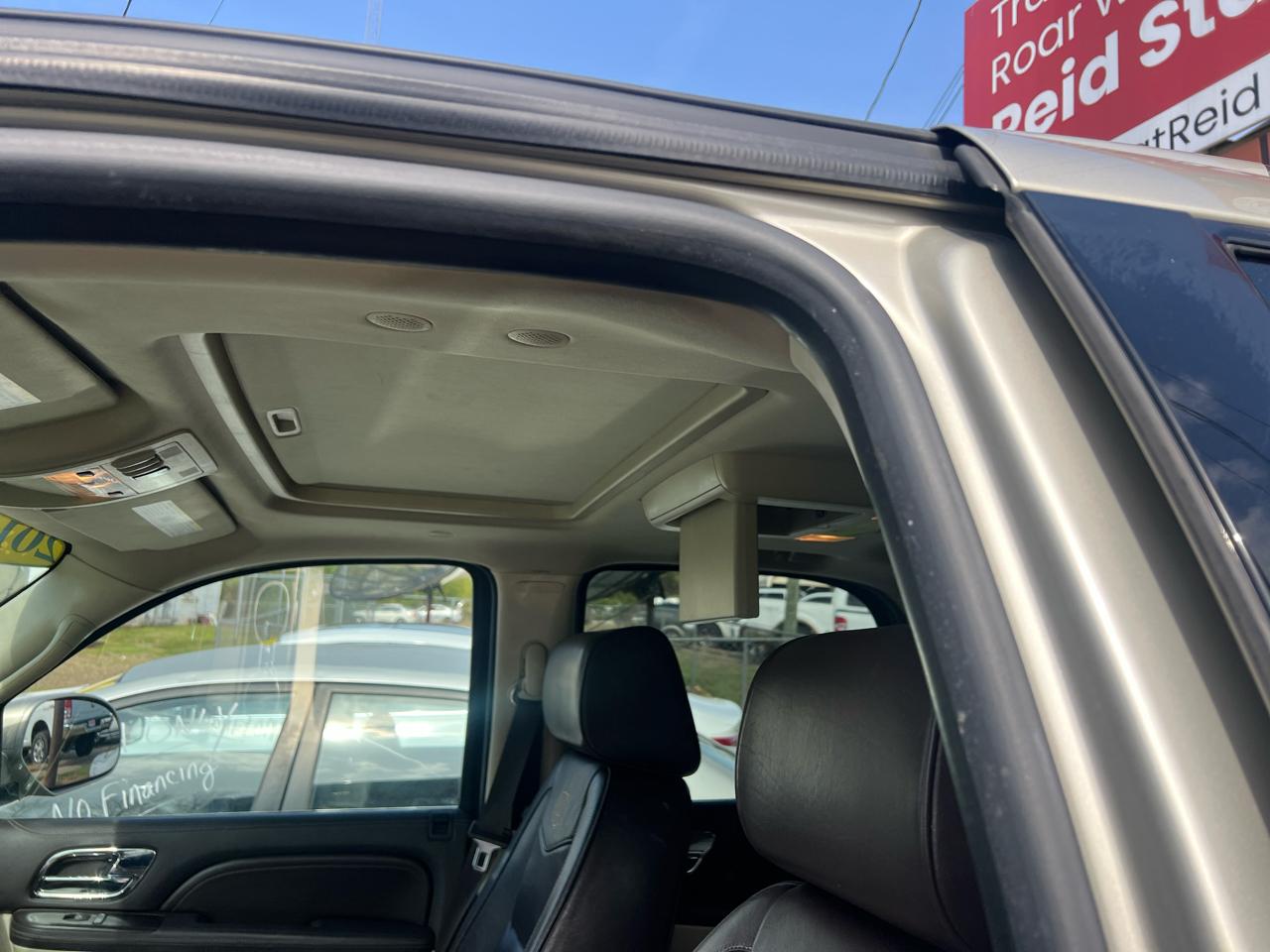 Cadillac Escalade AWD 4dr Platinum 2014