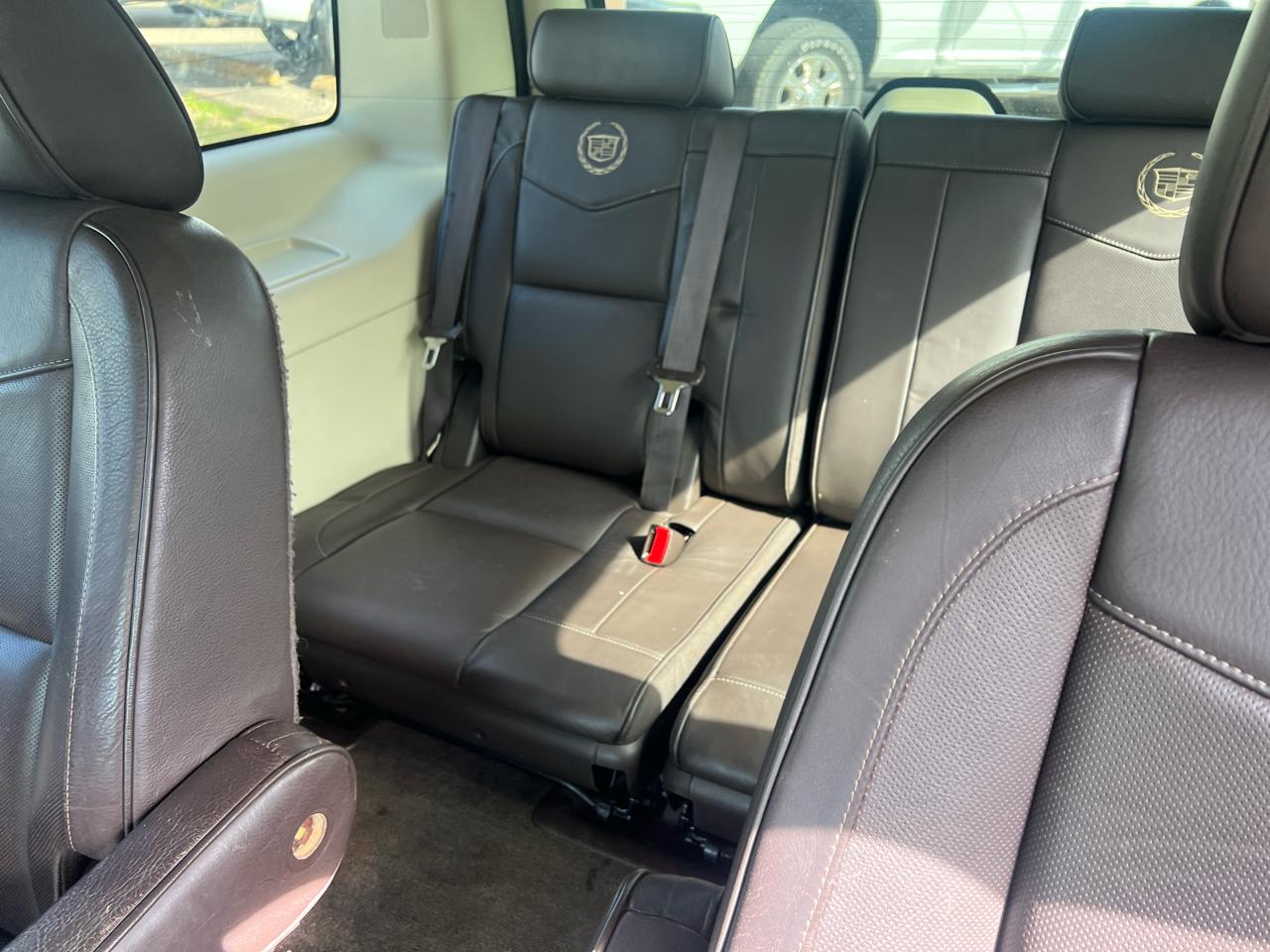 Cadillac Escalade AWD 4dr Platinum 2014