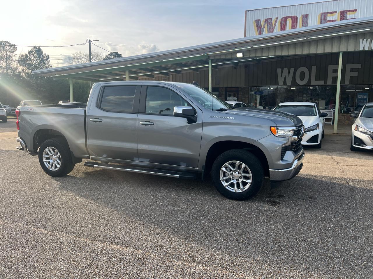 Chevrolet Silverado 1500 4WD Crew Cab 147" LT w/2FL 2023