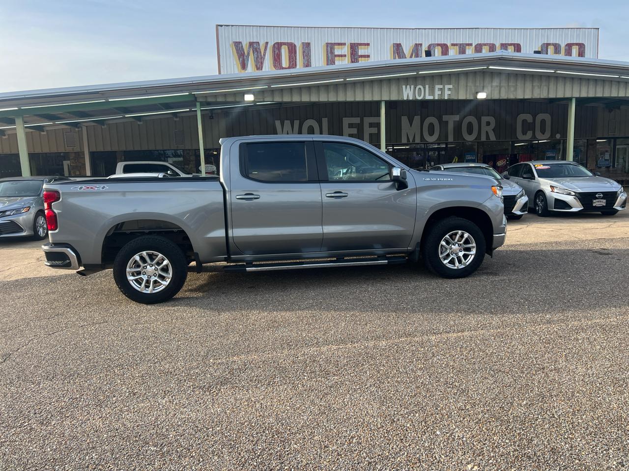 Chevrolet Silverado 1500 4WD Crew Cab 147" LT w/2FL 2023
