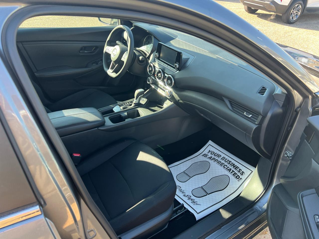 Nissan Sentra S CVT 2024