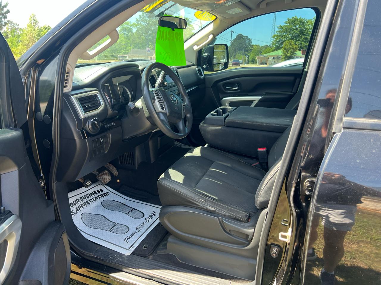 Nissan Titan XD 4x4 Diesel Crew Cab SV 2018