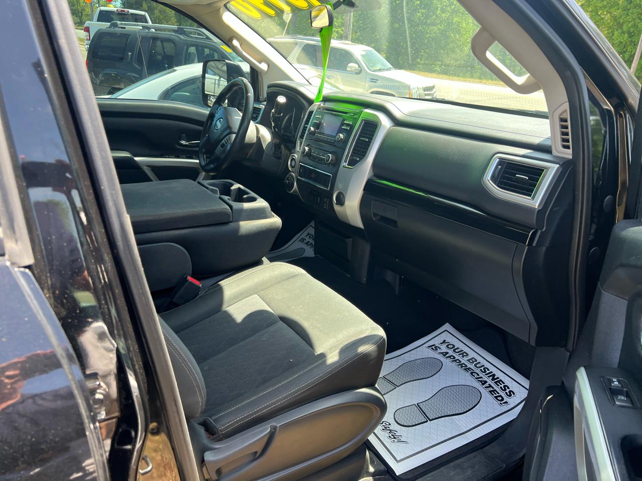 Nissan Titan XD 4x4 Diesel Crew Cab SV 2018