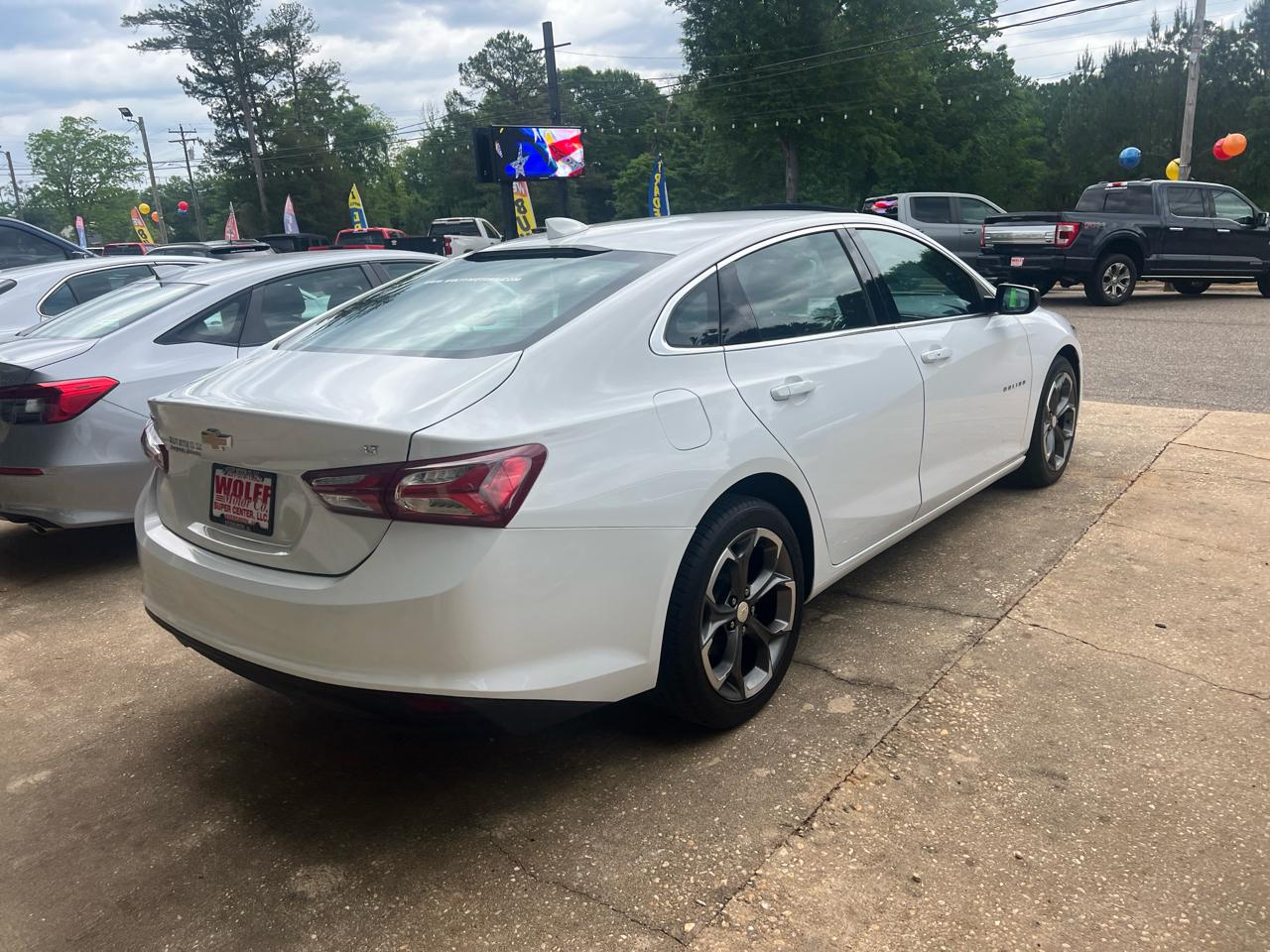 Chevrolet Malibu 4dr Sdn LT 2021