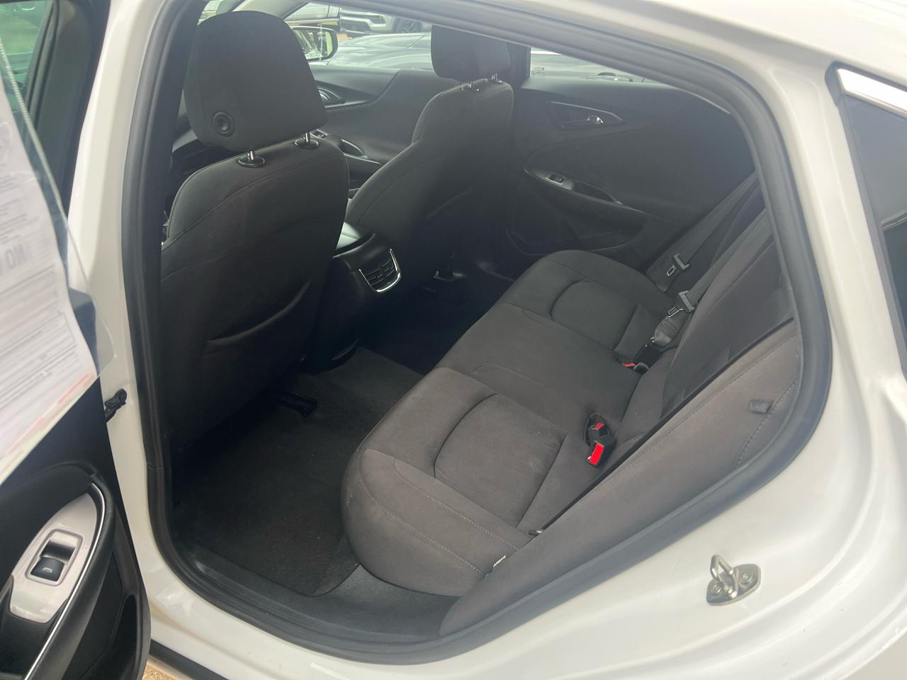 Chevrolet Malibu 4dr Sdn LT 2021