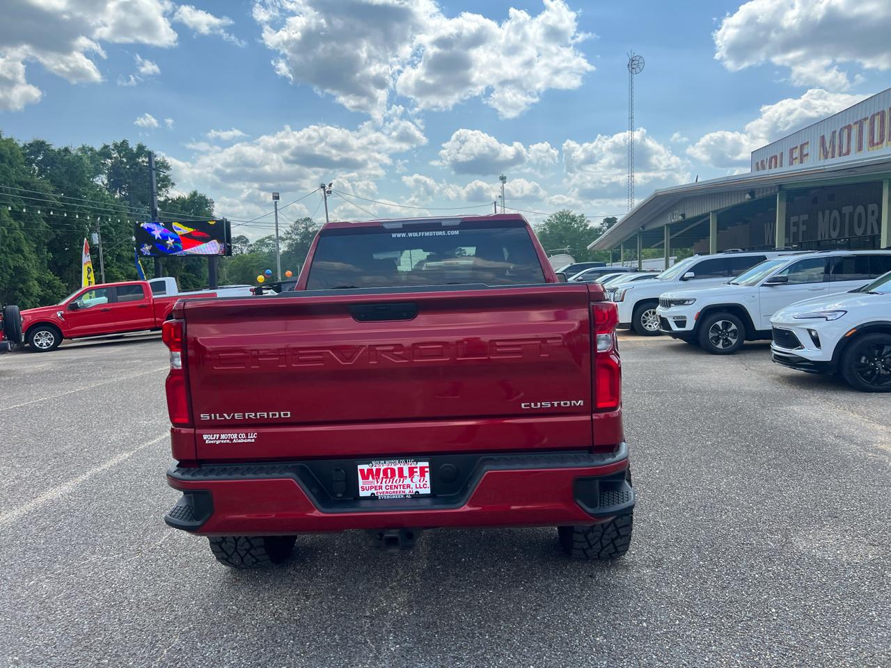 Chevrolet Silverado 1500 4WD Crew Cab 147" Custom 2021