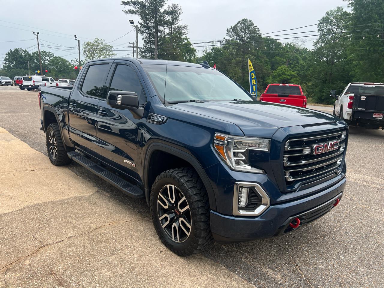 GMC Sierra 1500 4WD Crew Cab 147" AT4 2019