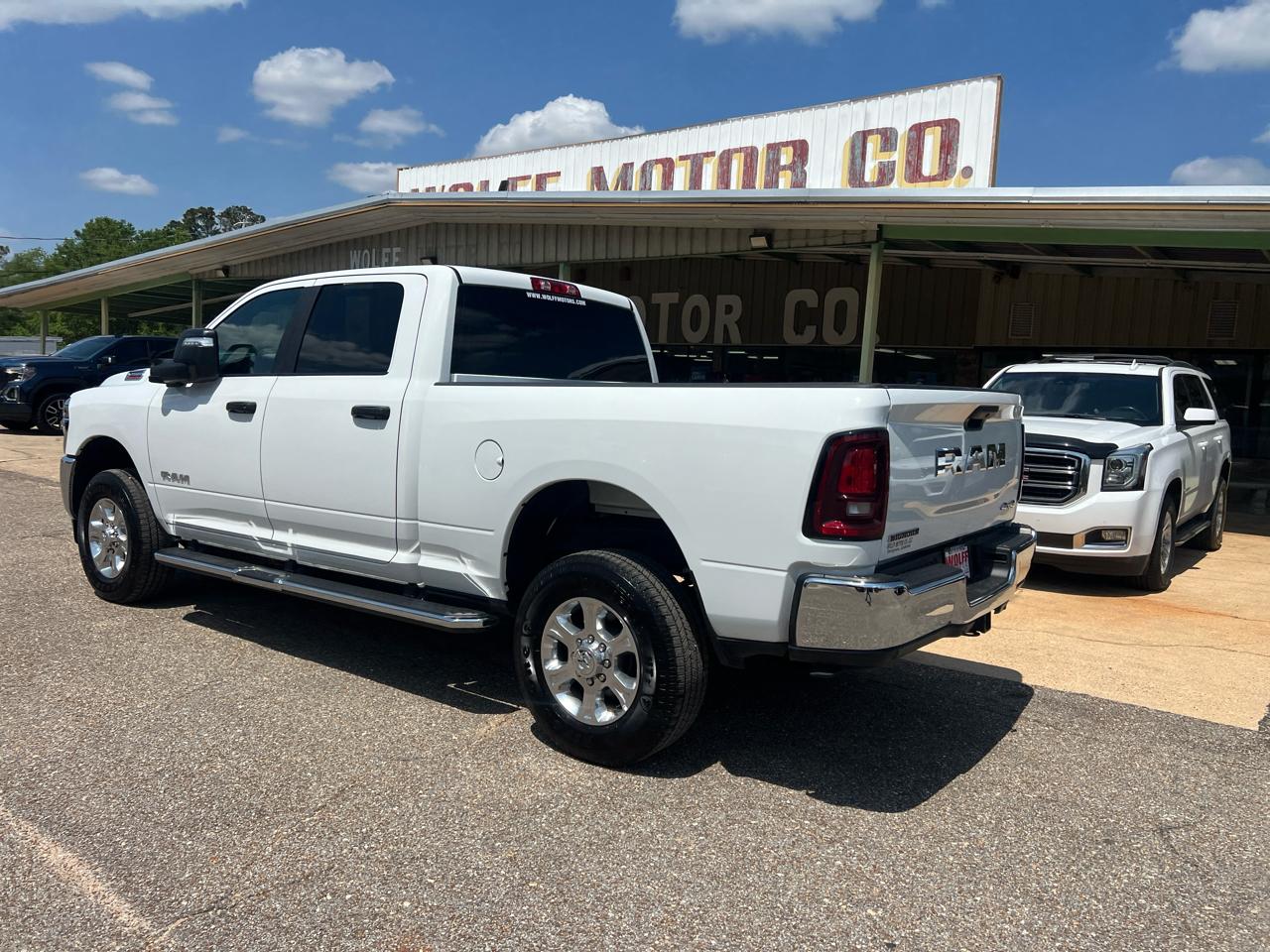 RAM 2500 Big Horn 4x4 Crew Cab 6'4" Box 2026