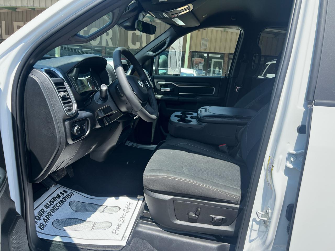 RAM 2500 Big Horn 4x4 Crew Cab 6'4" Box 2026