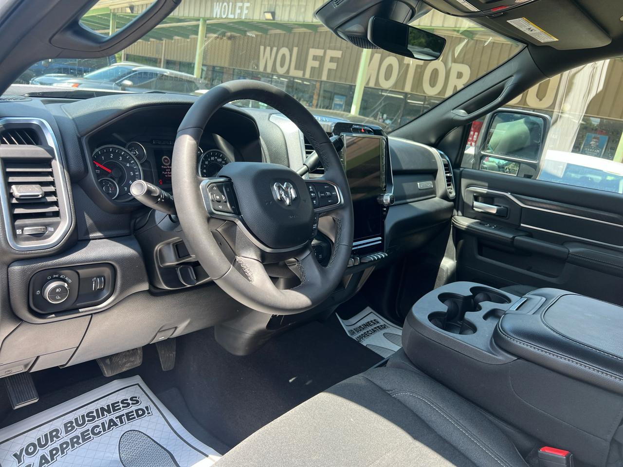 RAM 2500 Big Horn 4x4 Crew Cab 6'4" Box 2026