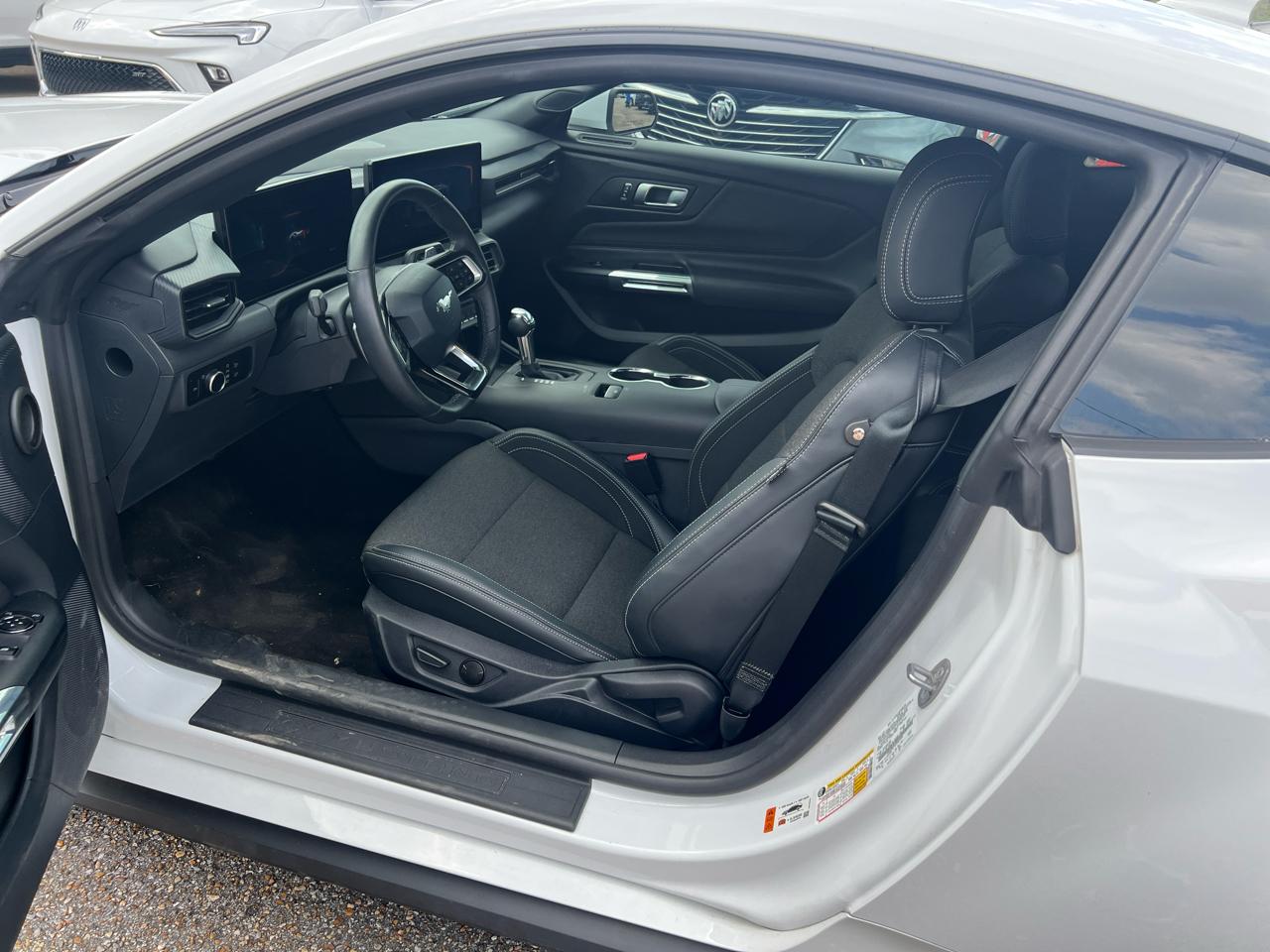 Ford Mustang GT Fastback 2025