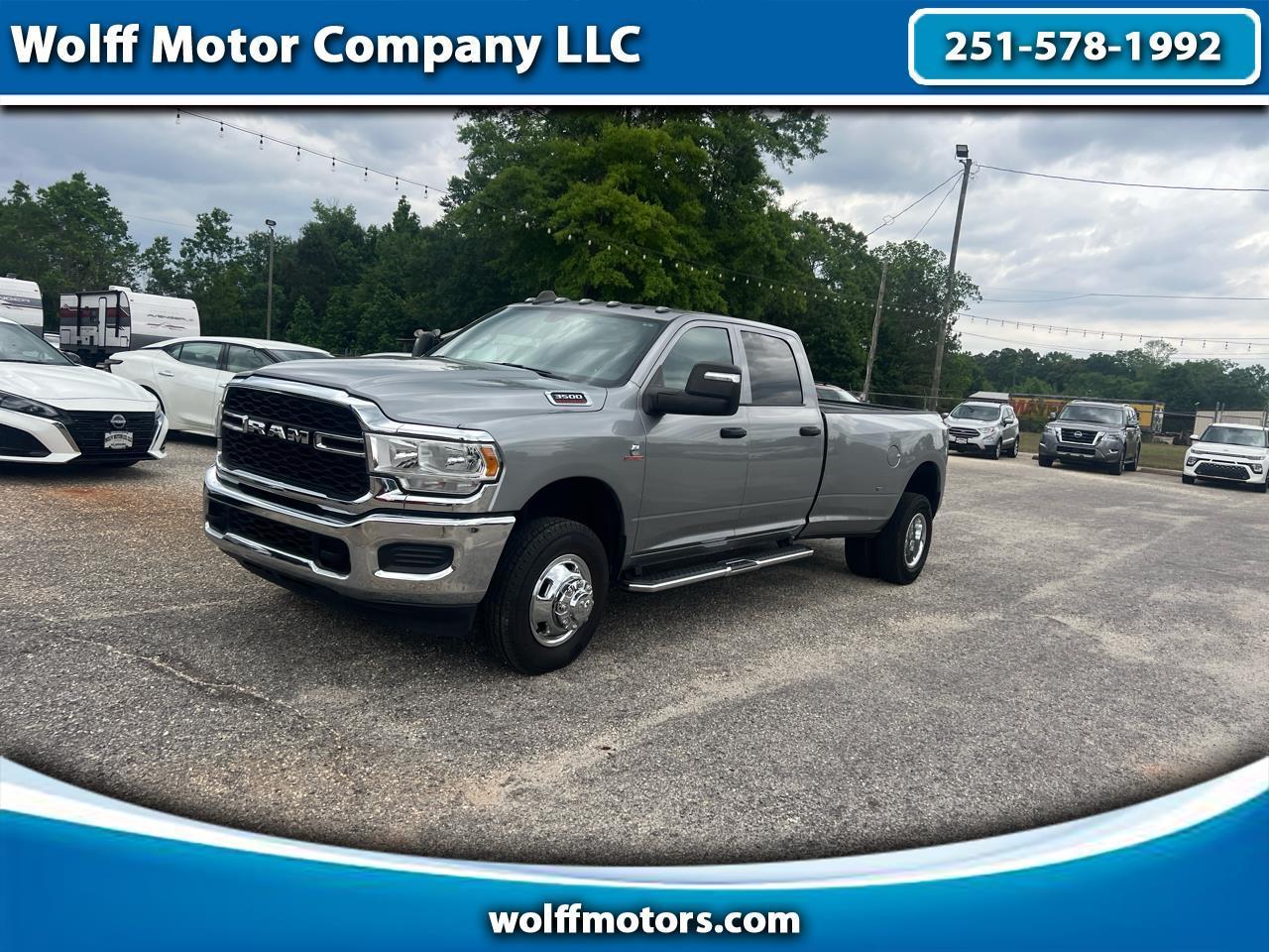 2024 RAM 3500 Tradesman 4x4 Crew Cab 8' Box