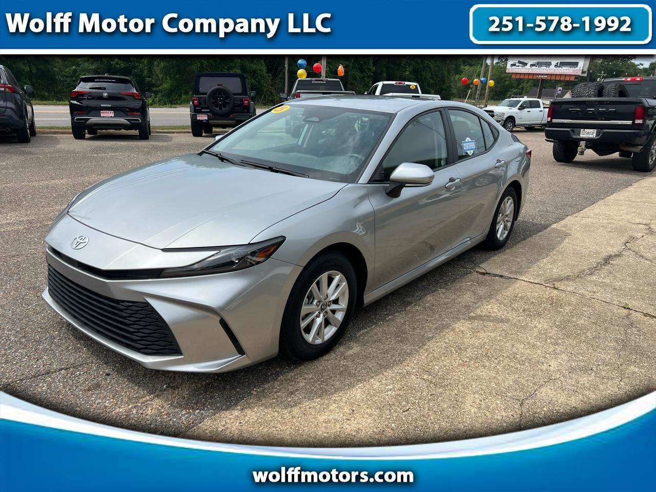 Toyota Camry XLE (Natl) 2025
