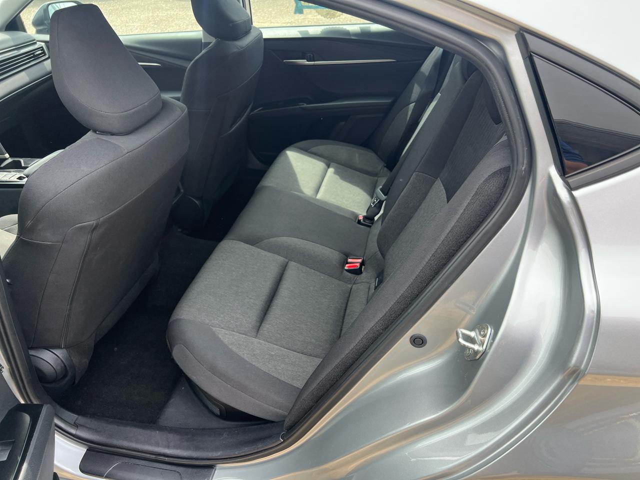 Toyota Camry XLE (Natl) 2025