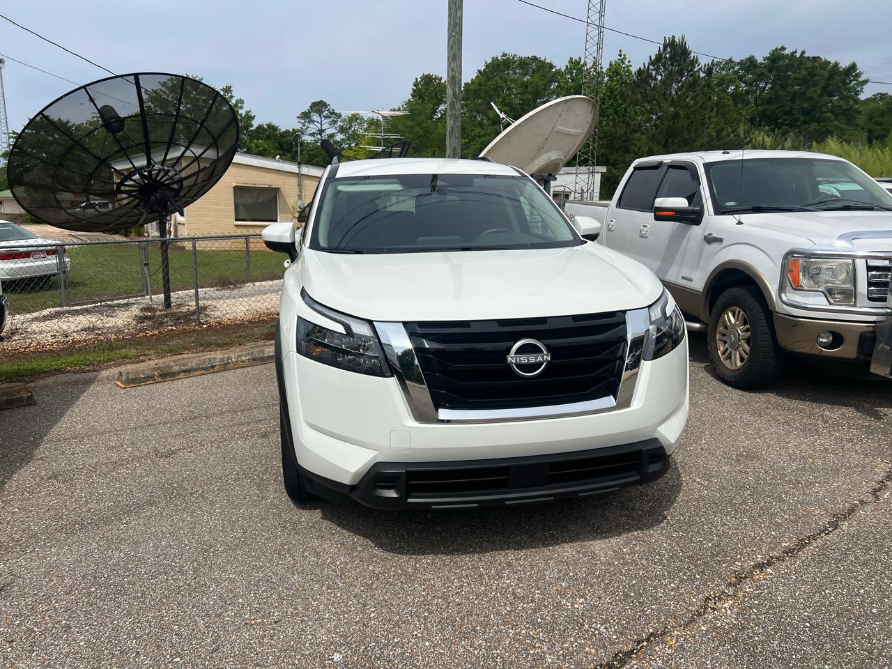 Nissan Pathfinder SV 4WD 2025