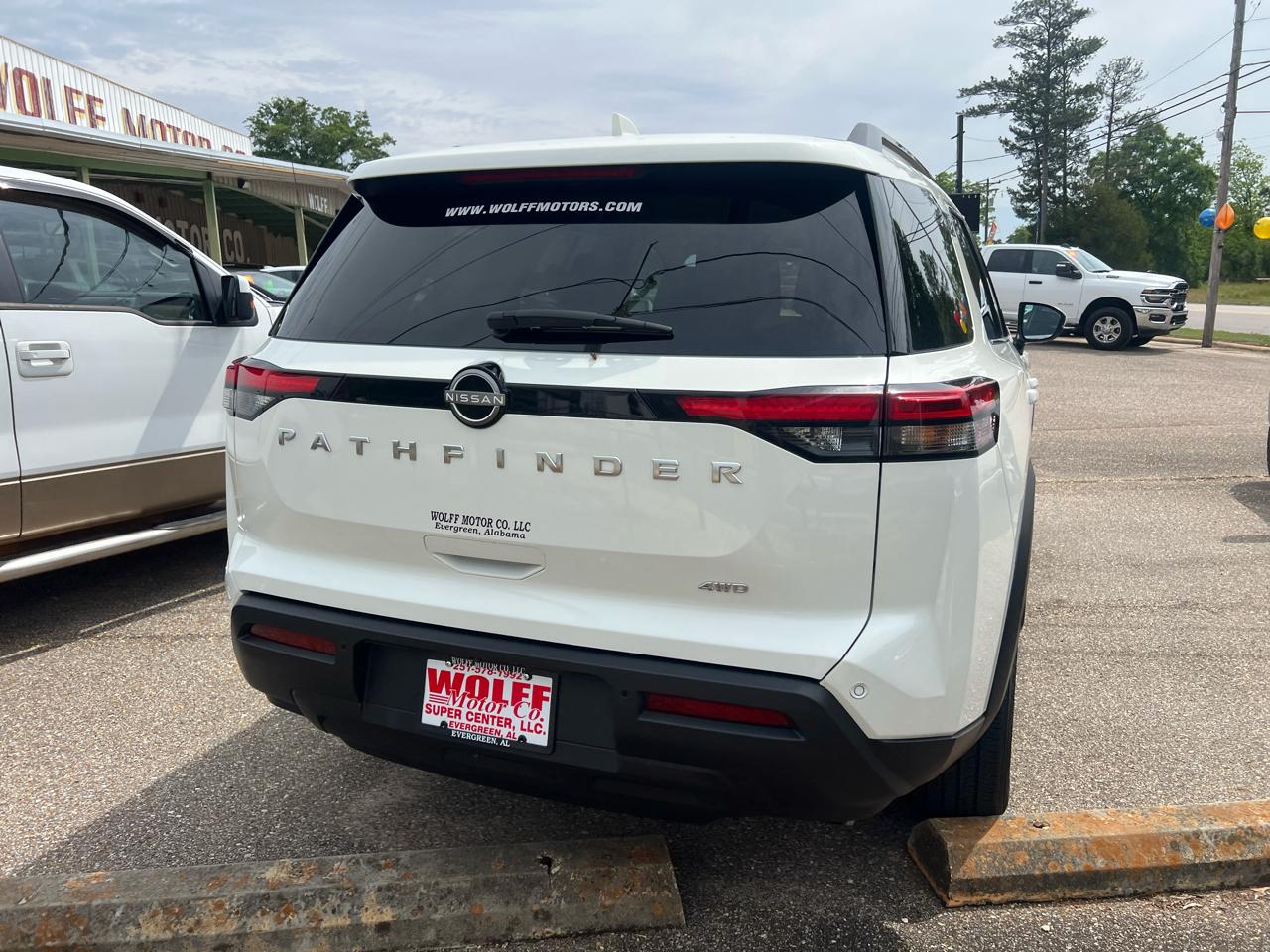 Nissan Pathfinder SV 4WD 2025