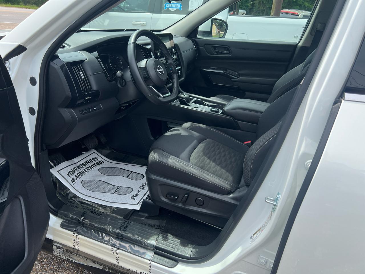 Nissan Pathfinder SV 4WD 2025