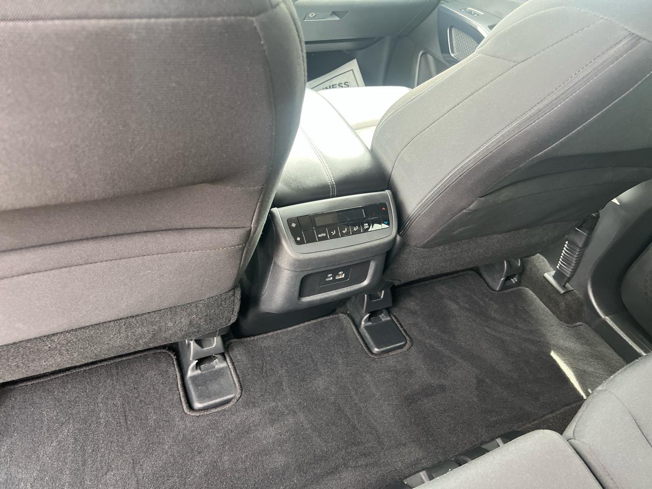 Nissan Pathfinder SV 4WD 2025
