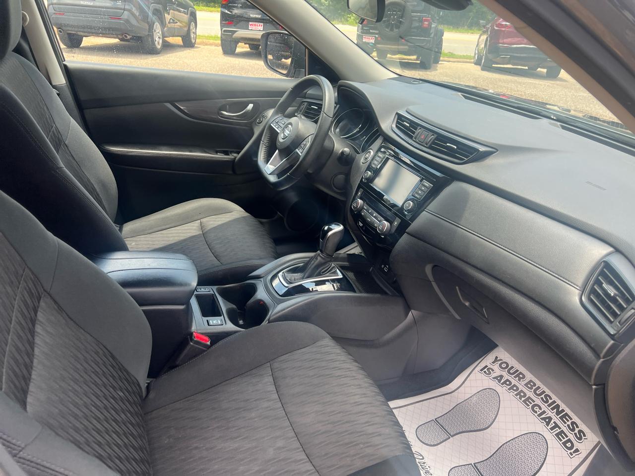 Nissan Rogue AWD SV 2020
