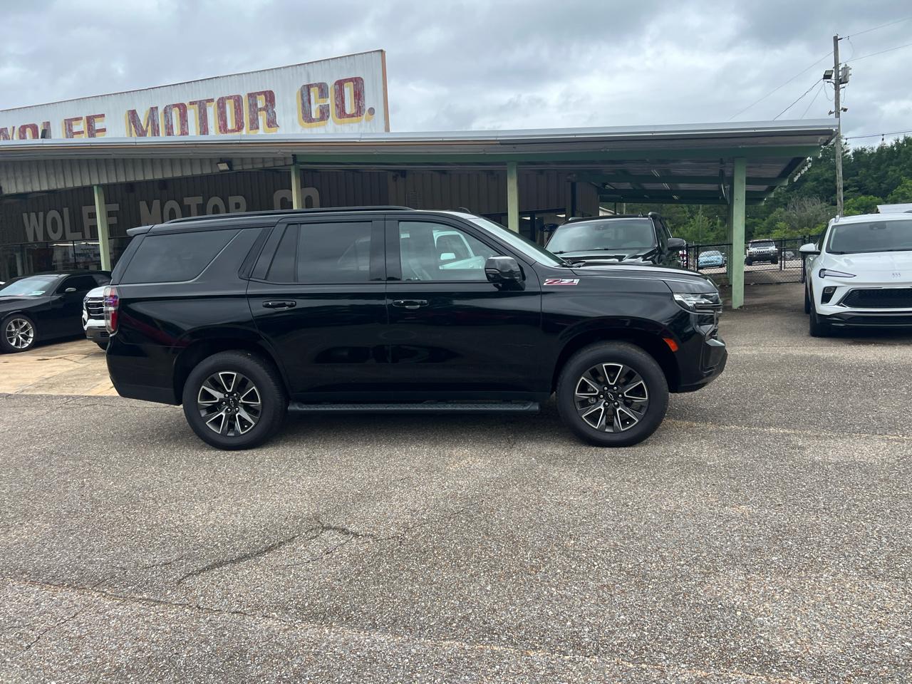 Chevrolet Tahoe 4WD 4dr Z71 2021