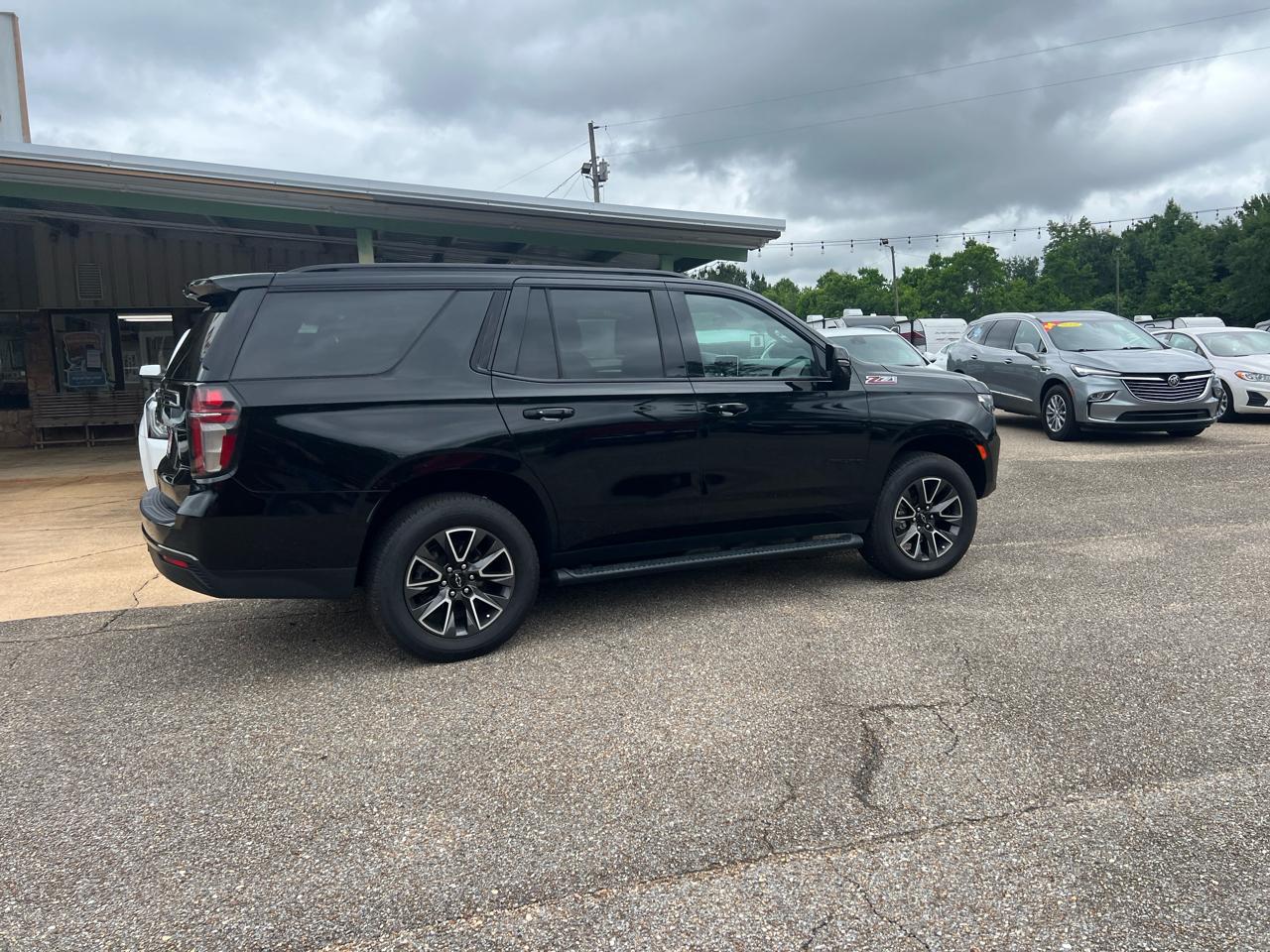 Chevrolet Tahoe 4WD 4dr Z71 2021