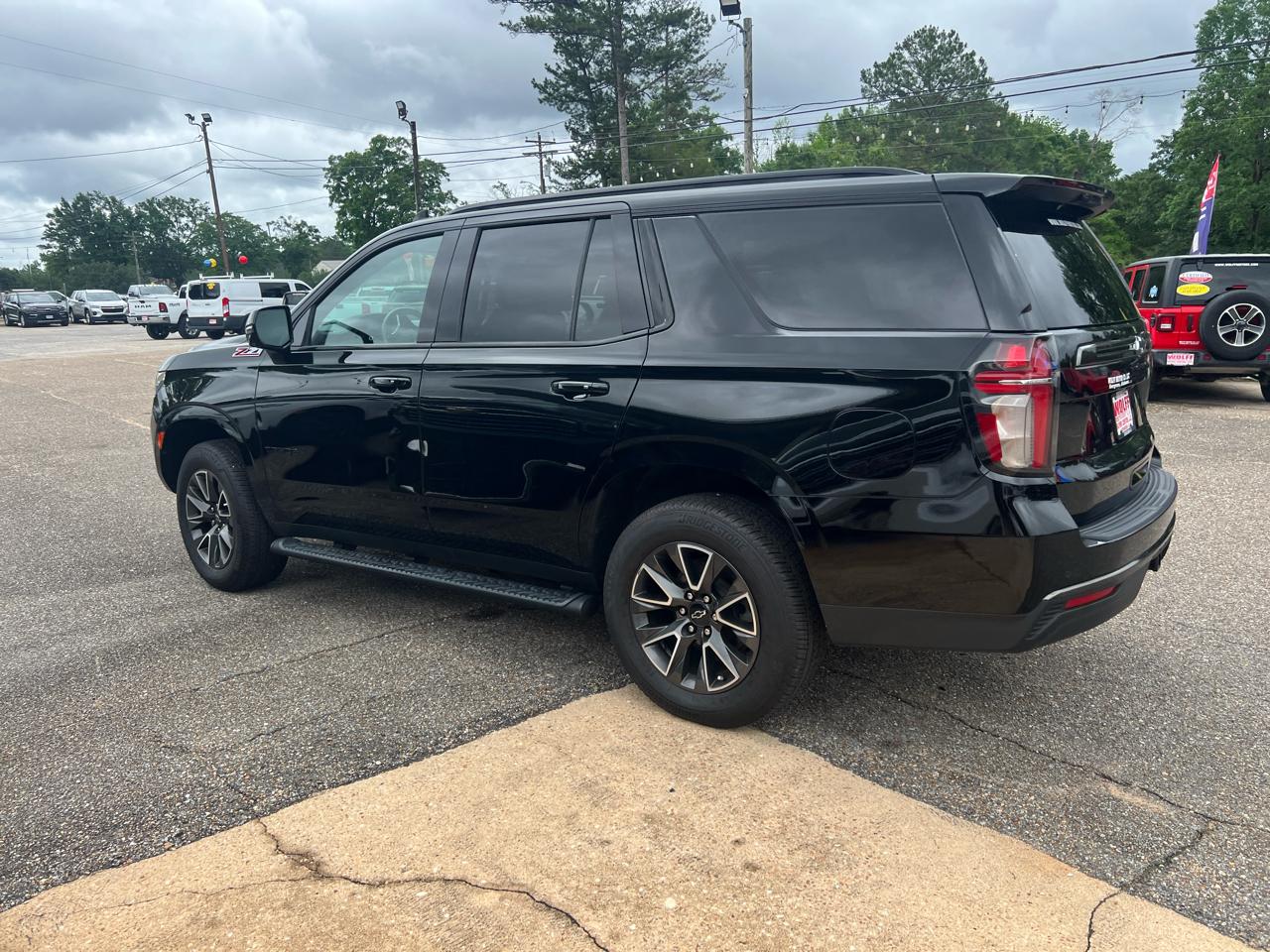 Chevrolet Tahoe 4WD 4dr Z71 2021