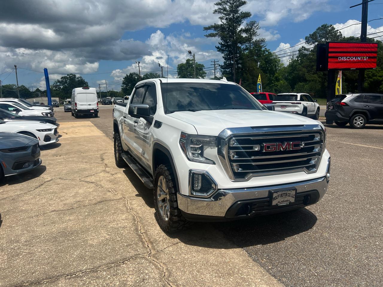 GMC Sierra 1500 4WD Crew Cab 147" SLT 2020