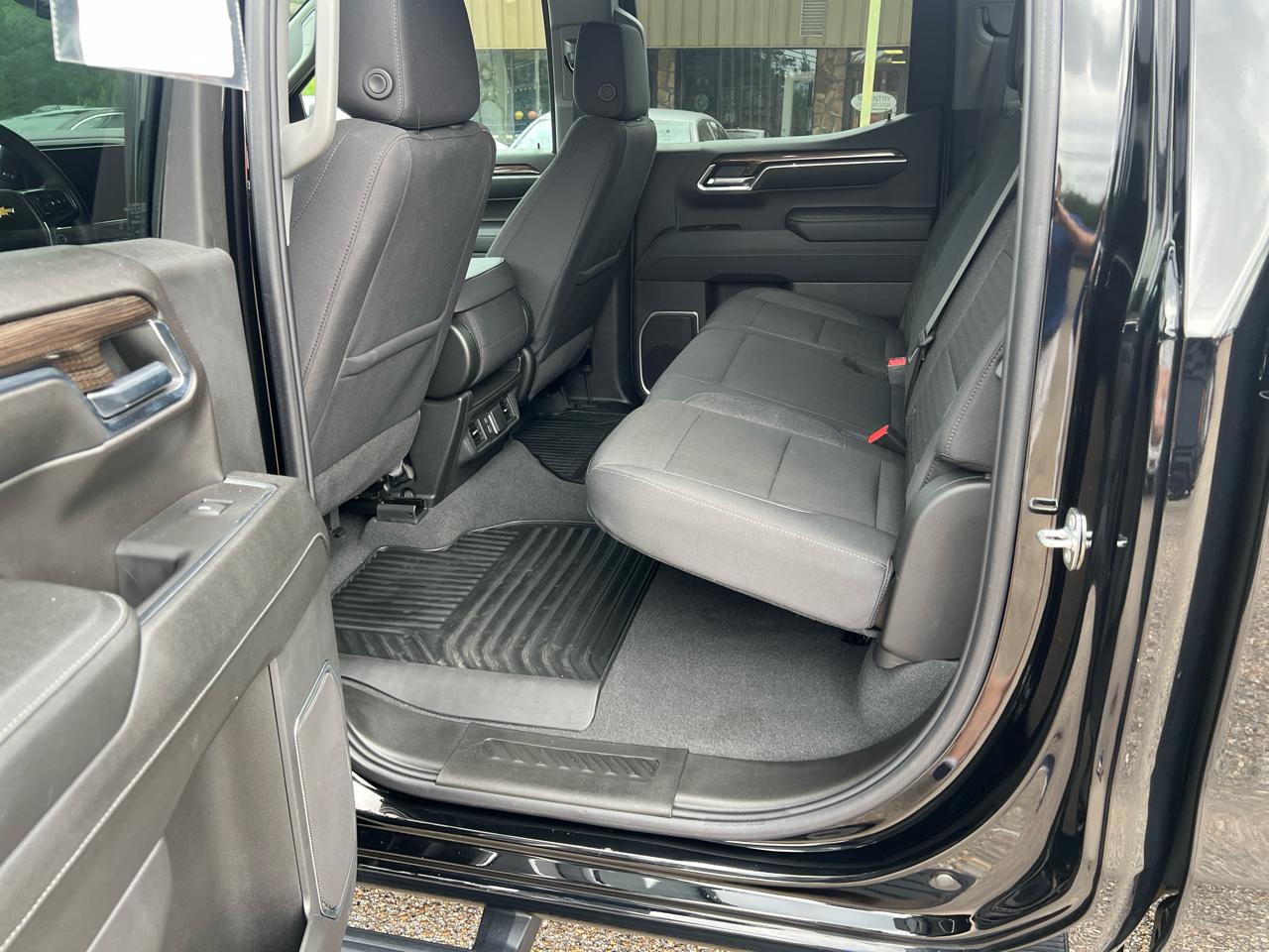 Chevrolet Silverado 1500 4WD Crew Cab 147" LT w/2FL 2024