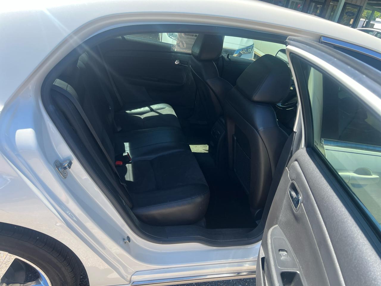 Chevrolet Malibu 4dr Sdn LT w/2LT 2011