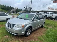 2010 Chrysler Town & Country 