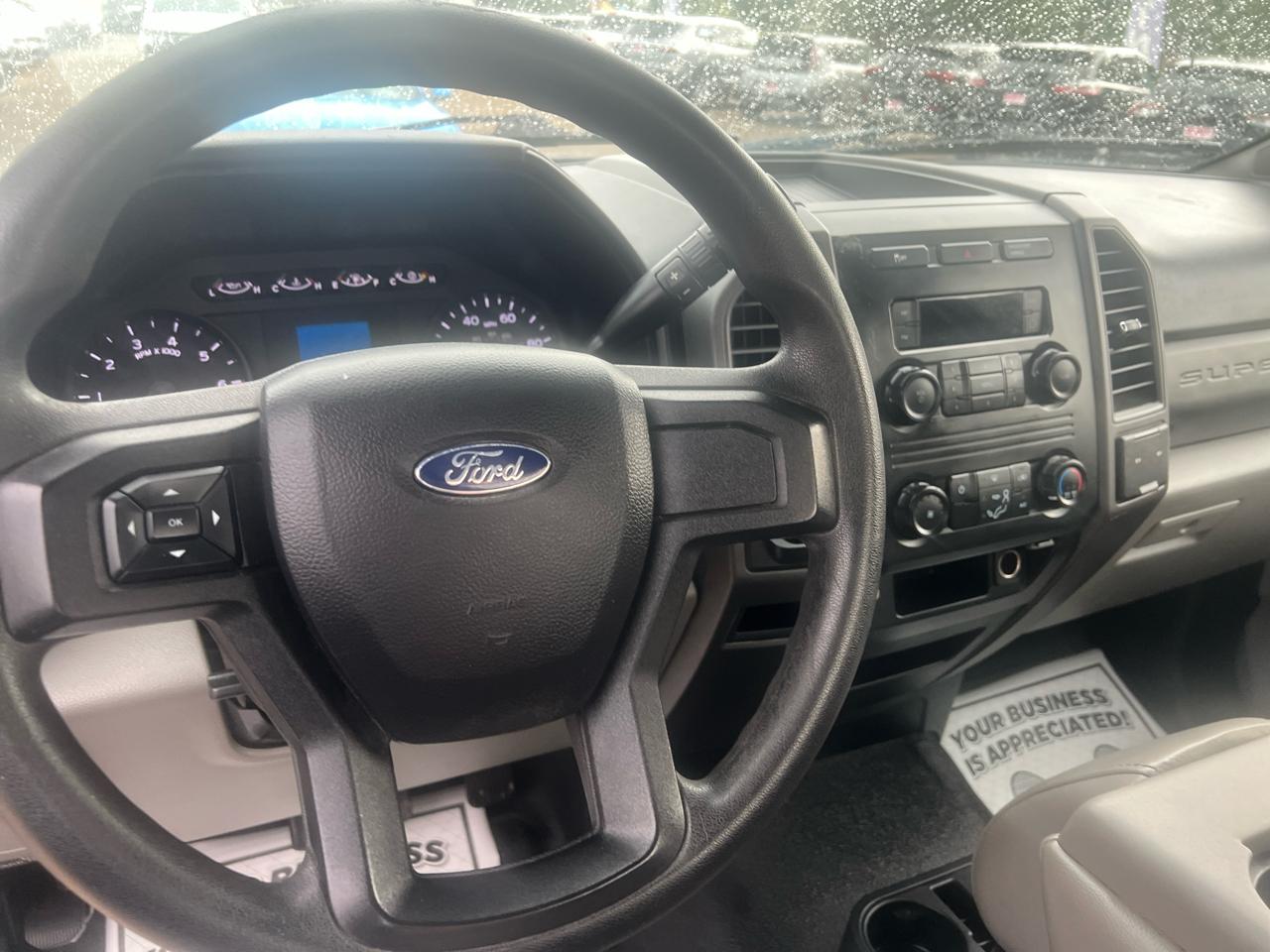 Ford Super Duty F-250 SRW XLT 2WD Reg Cab 8' Box 2019