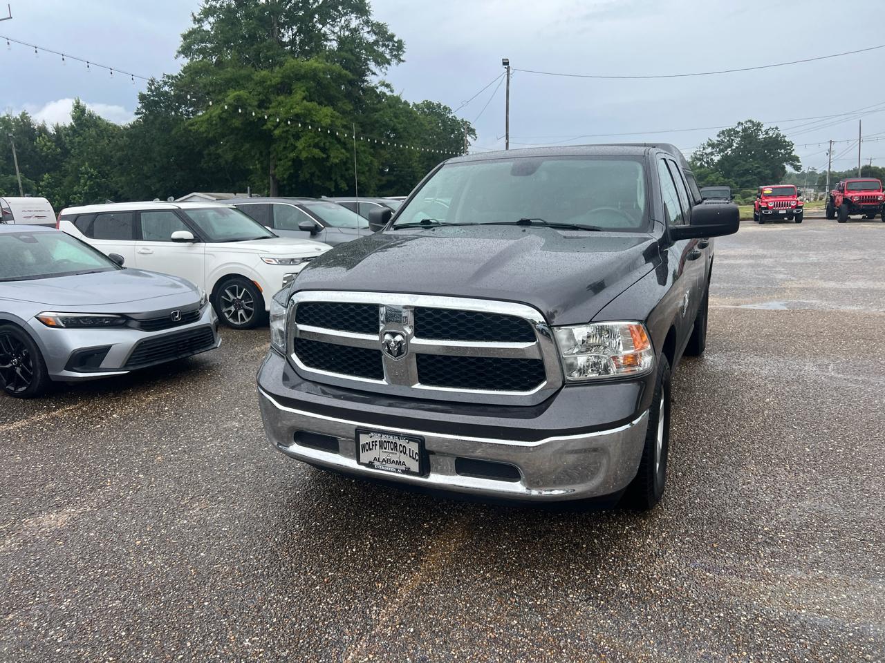 RAM 1500 Classic Tradesman 4x4 Quad Cab 6'4" Box 2023