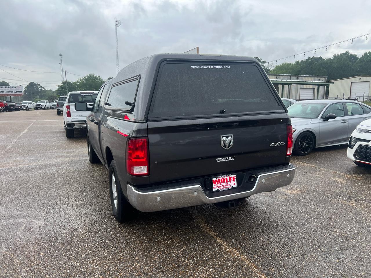 RAM 1500 Classic Tradesman 4x4 Quad Cab 6'4" Box 2023
