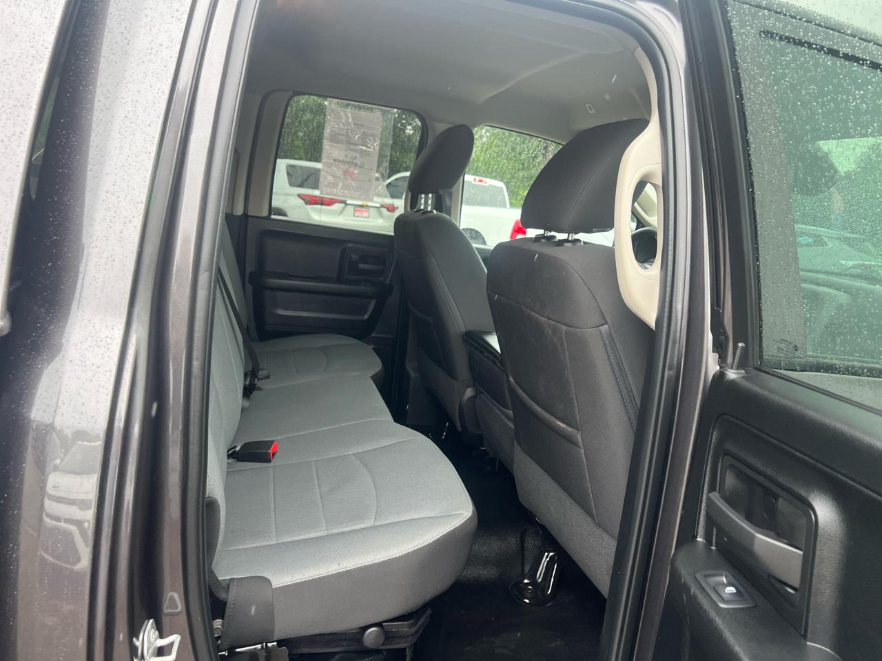 RAM 1500 Classic Tradesman 4x4 Quad Cab 6'4" Box 2023