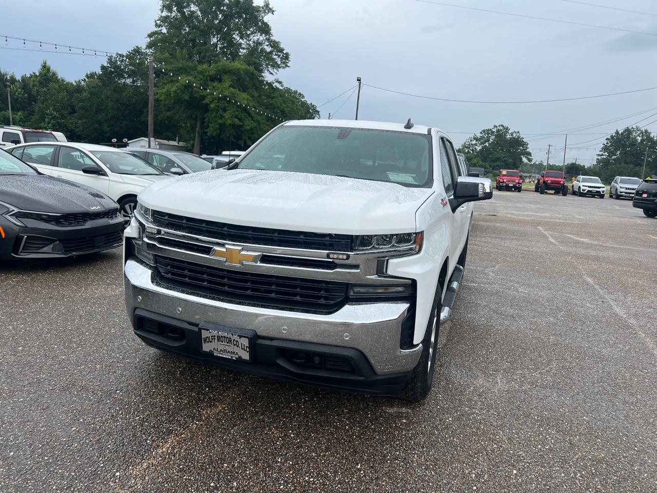 Chevrolet Silverado 1500 4WD Crew Cab 147" LT 2020