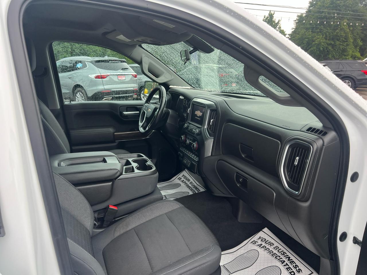 Chevrolet Silverado 1500 4WD Crew Cab 147" LT 2020